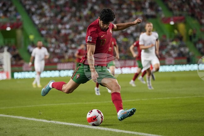 Гонсало Гедеш ще продължи футболната си кариера в Испания