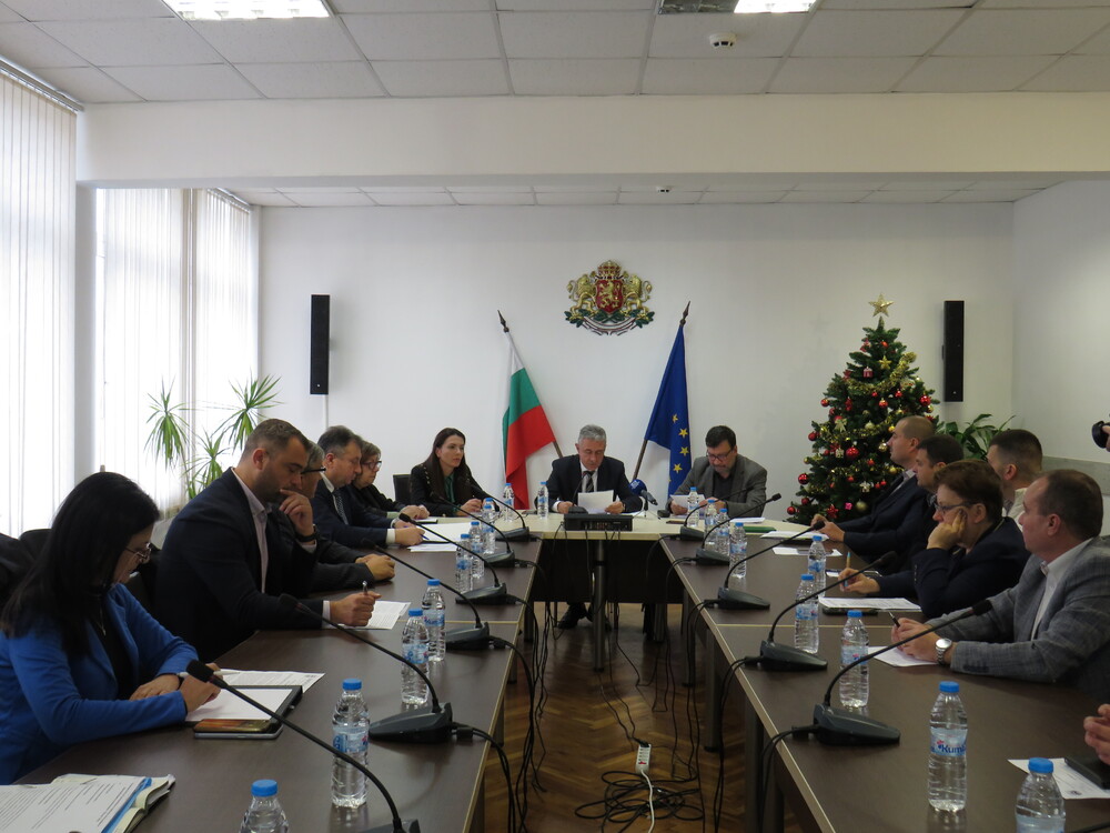Областна администрация Шумен: Общото събрание на Асоциацията по ВиК в област Шумен обсъди изпълнението на проекта за подобряване на водния сектор на територията на област Шумен