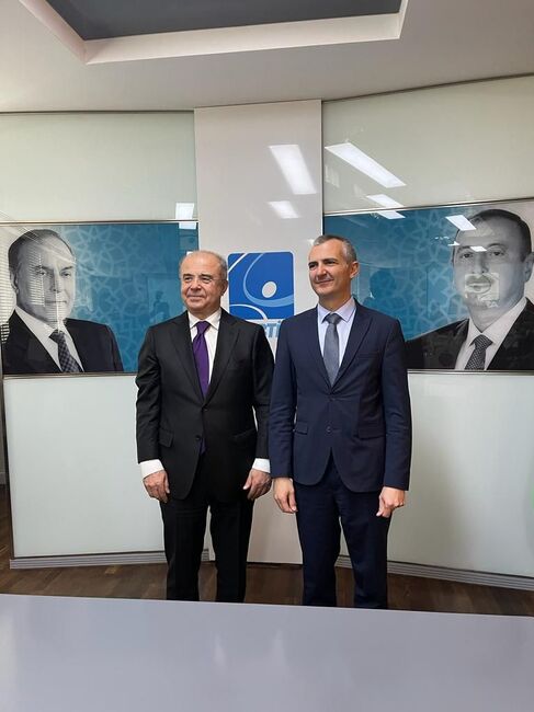 ММС: Министър Димитър Илиев обсъди възможностите за сътрудничество с ректора на Азербайджанската държавна академия по физическа култура и спорт Фуад Хаджиев