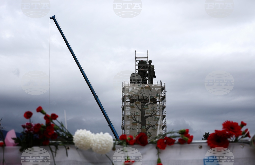 Паметник на съветската армия - демонтаж