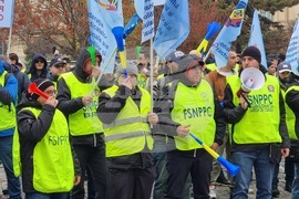 Румъния - полицаи - протест