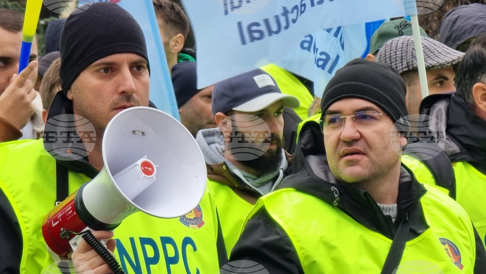 Румъния - полицаи - протест