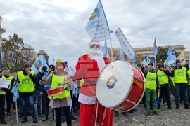Румъния - полицаи - протест