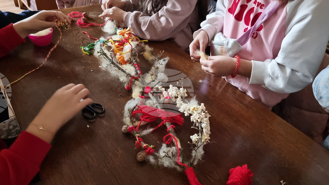 Първи конкурс за сурвачки организират в земенското село Пещера