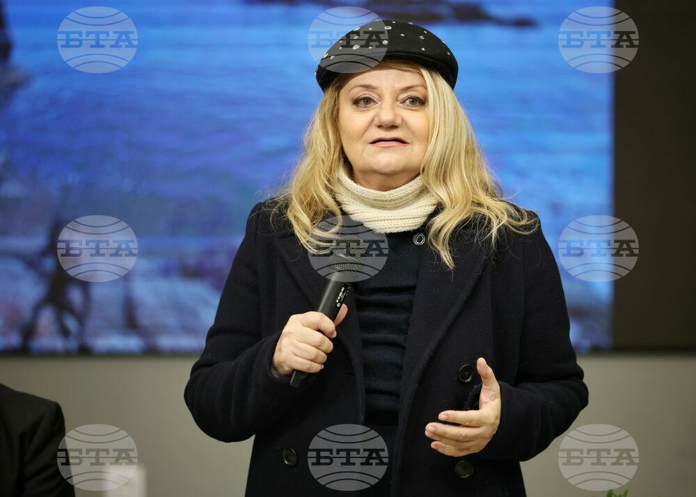 Журналистката Мария Кехайова събира "репортажи от миналото" в новата си книга с разкази "Сафрид сопрано. Магическият портал"