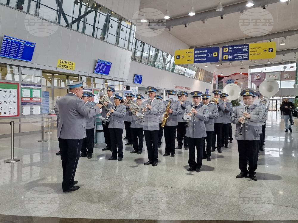 Пловдив - летище - Дядо Коледа - посрещане