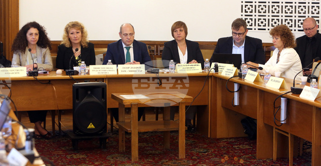 Парламент - Комисия по труда, социалната и демографската политика - заседание