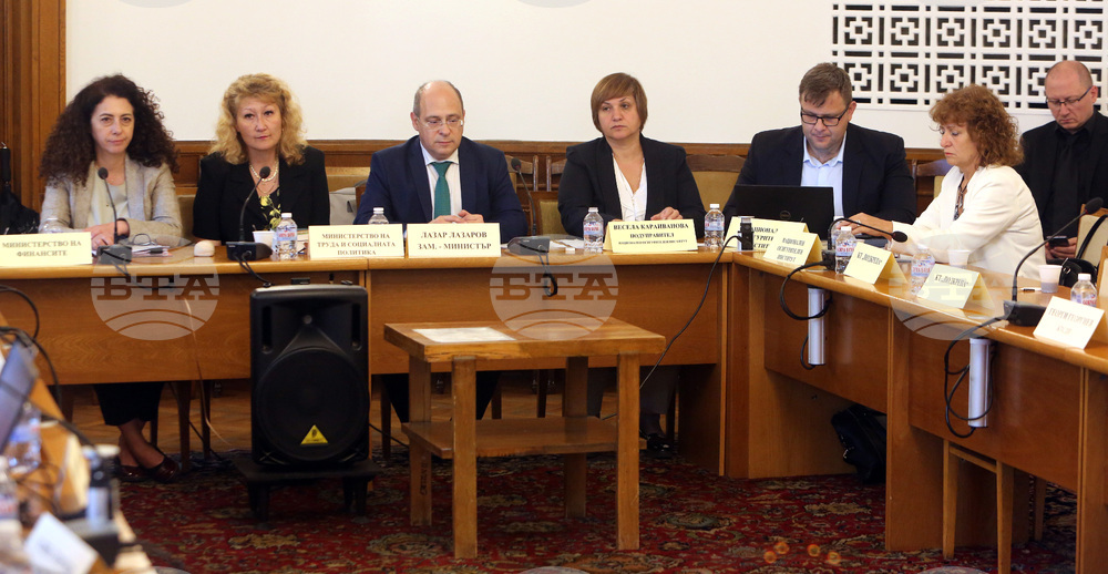 Парламент - Комисия по труда, социалната и демографската политика - заседание