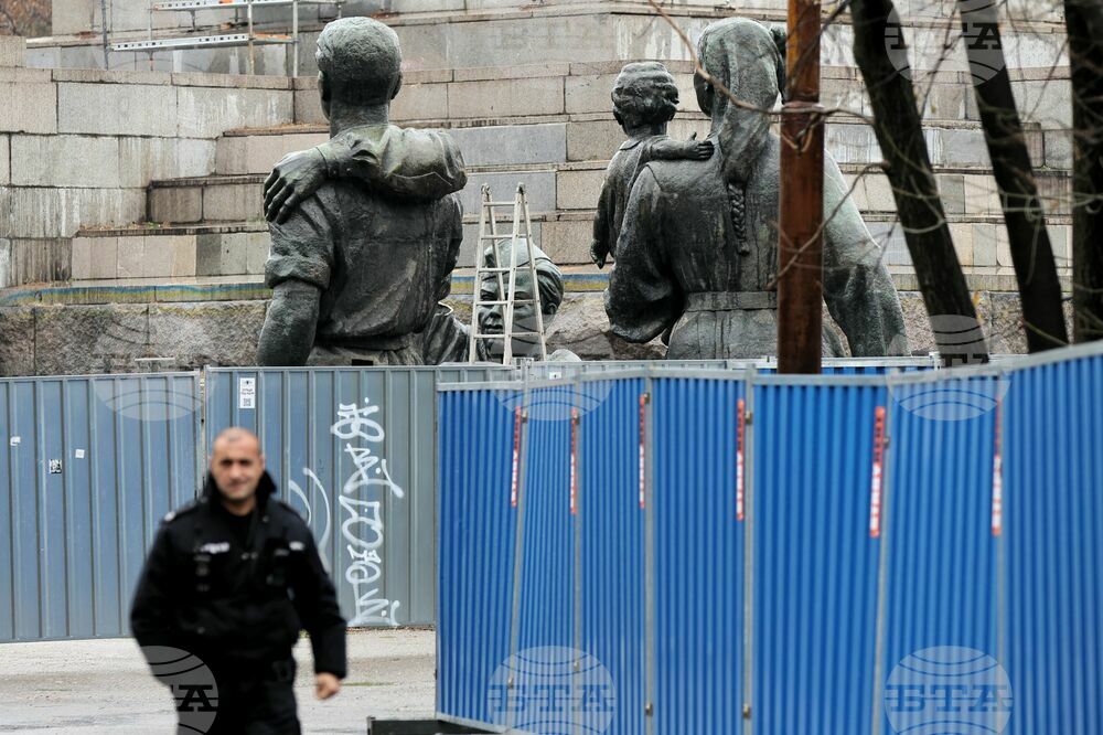 Паметник на съветската армия - демонтаж