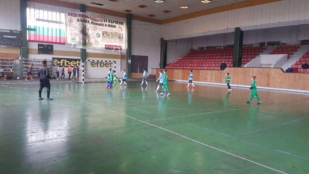 Община Ловеч: ФК „Литекс“ спечели купата на Община Ловеч в коледния турнир по футбол на малки врати за деца