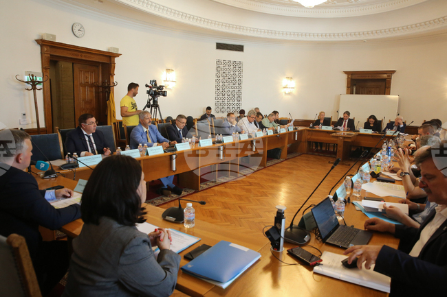 Парламент - Комисия по здравеопазване