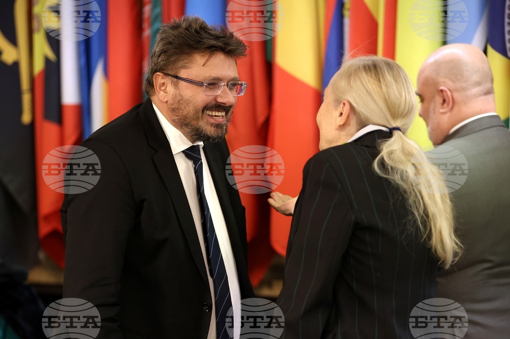 „Жените и дипломацията - посланик за един ден“ - национален конкурс