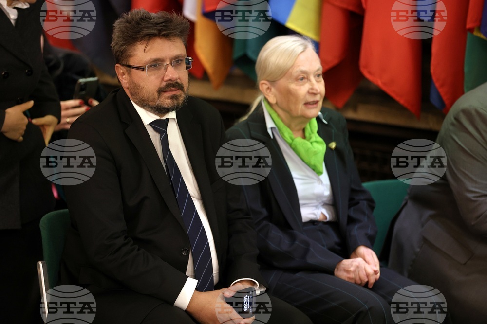 „Жените и дипломацията - посланик за един ден“ - национален конкурс