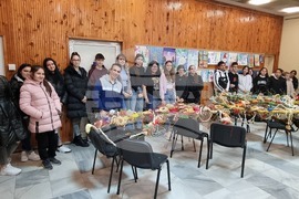 Хасково - Младежки център - сурвачка