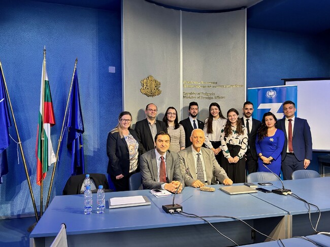 МВнР: 68-aта годишнина от присъединяването на България към Организацията на обединените нации. Брифинг на българските младежки делегати към ООН