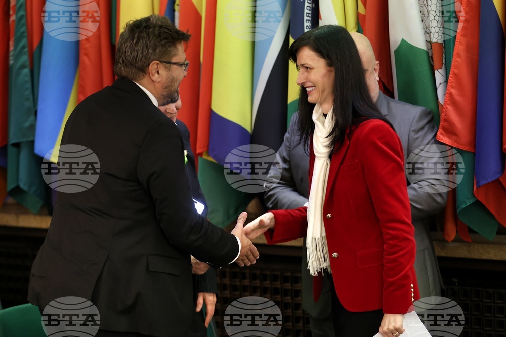 „Жените и дипломацията - посланик за един ден“ - национален конкурс