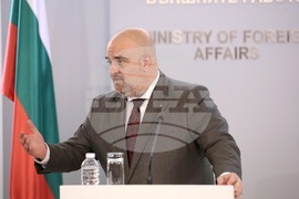 „Жените и дипломацията - посланик за един ден“ - национален конкурс