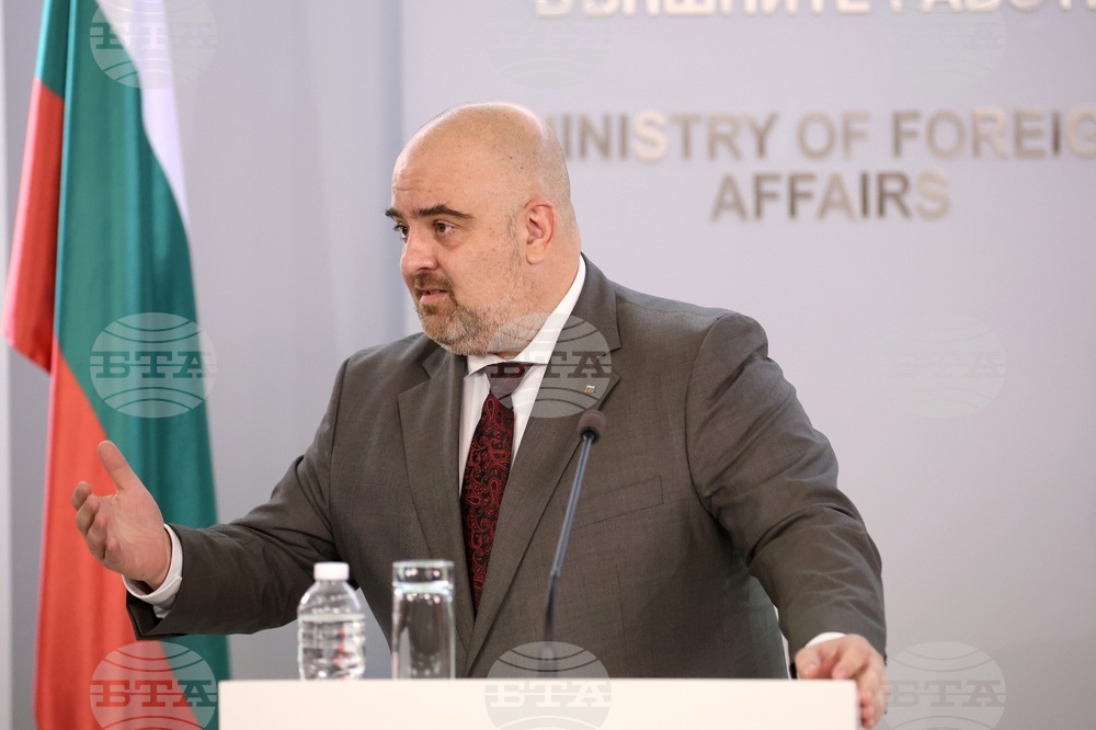 „Жените и дипломацията - посланик за един ден“ - национален конкурс