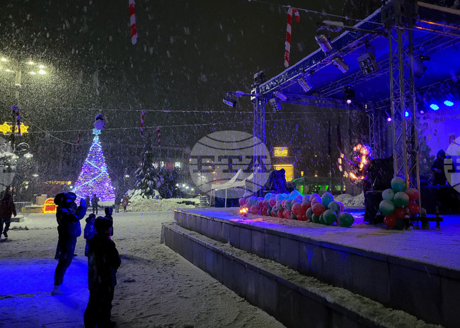 В Самоков ще се състои коледен фестивал в края на седмицата, коледните светлини на елхата ще бъдат запалени на 5 декември