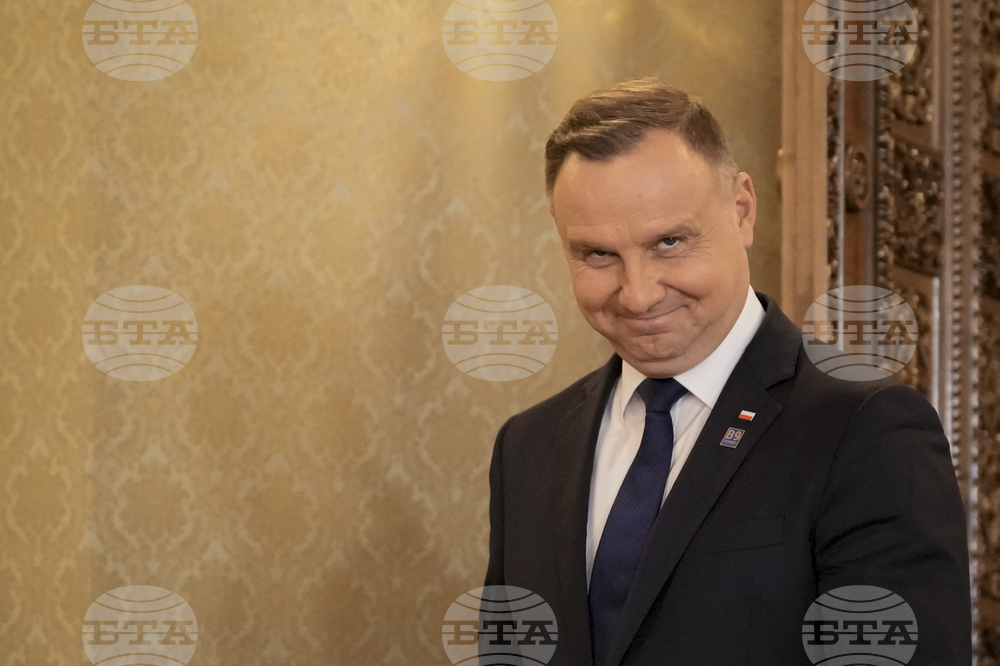 Президентът на Полша подписа закона, който премахва спорната дисциплинарна комисия към Върховния съд