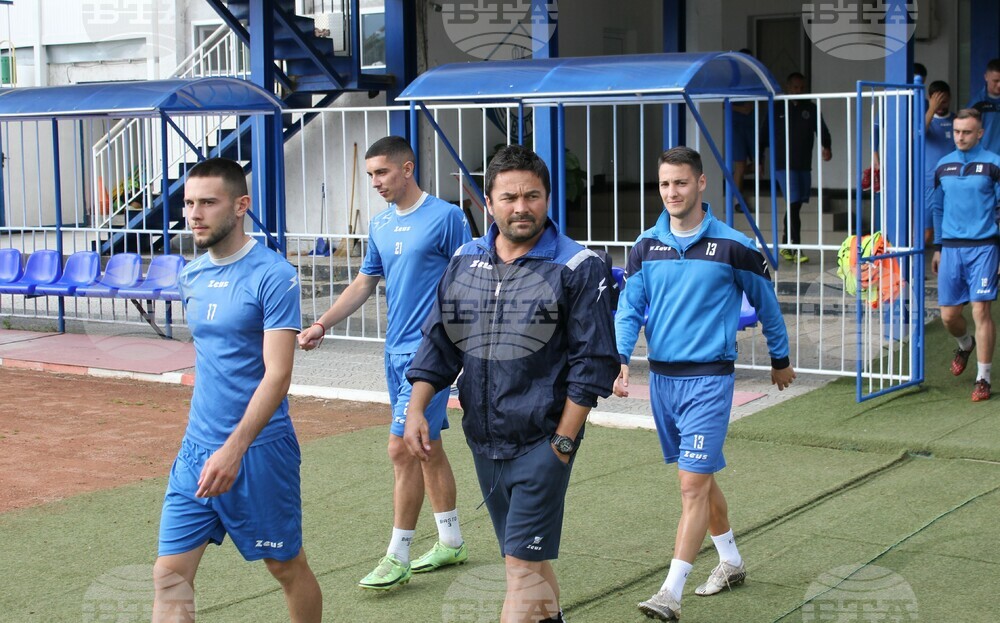 Спортист (Своге) започна подготовка с трима нови