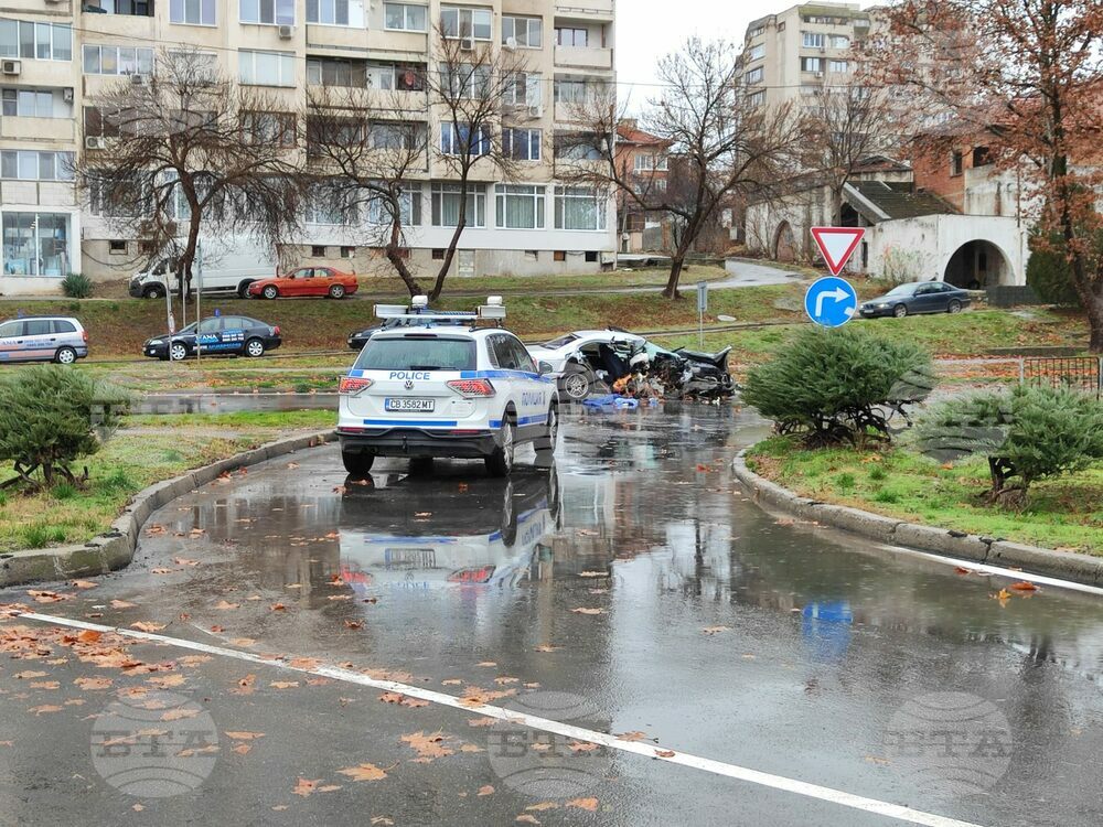 Тежка катастрофа в Ямбол отне живота на 20-годишно момиче