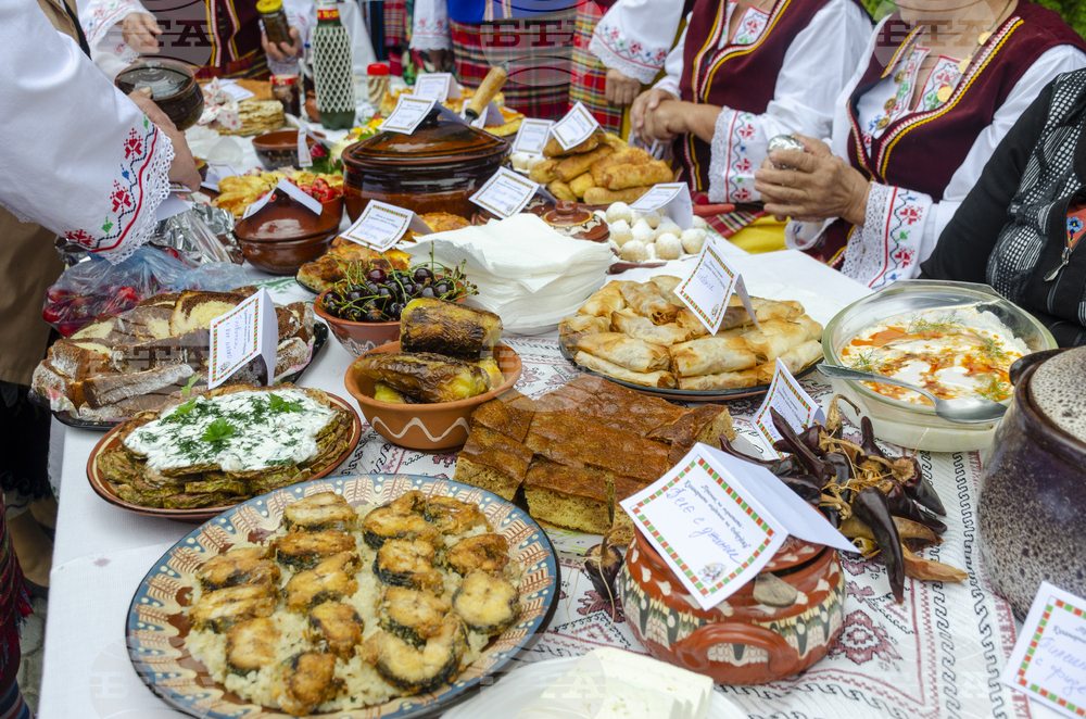Село Крушари - Празник на гърнетата – Снимка: Александра Антонова
