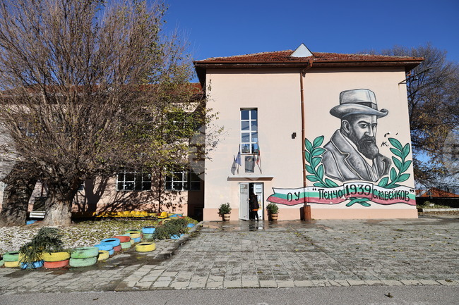 Кметът на община „Родопи“ обяви 27 и 28 януари за неучебни дни