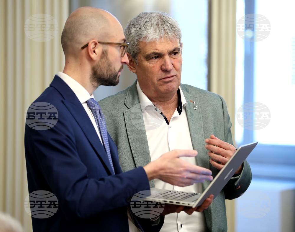 Парламент - Комисия по бюджет и финанси - заседание