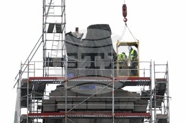 Паметник - демонтаж