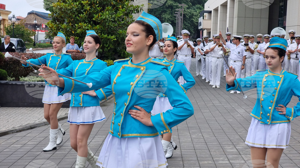 Златни пясъци - сезон - откриване