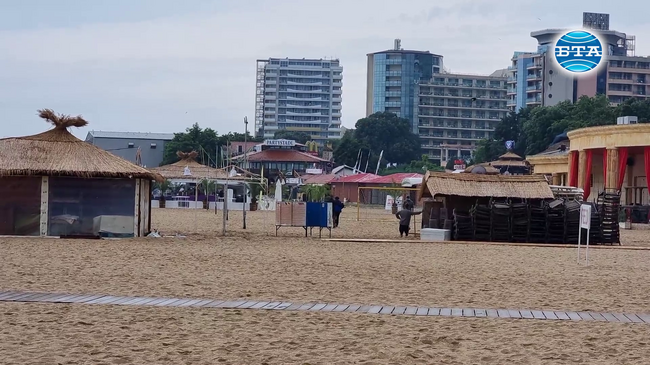 В курорта „Златни пясъци“ откриха летния сезон, комплексът отбелязва своята 65-годишнина