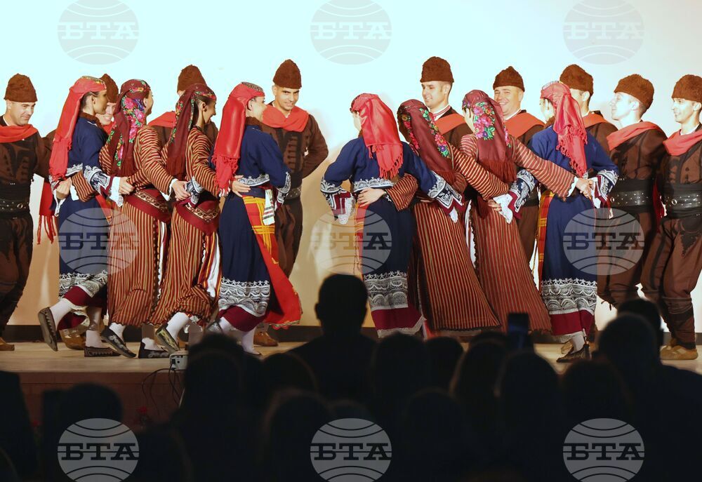 Националният фолклорен ансамбъл „Българе“ ще представи спектакъла „Осмото чудо“ на 31 октомври в Щутгарт