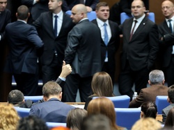 Парламент - извънредно заседание