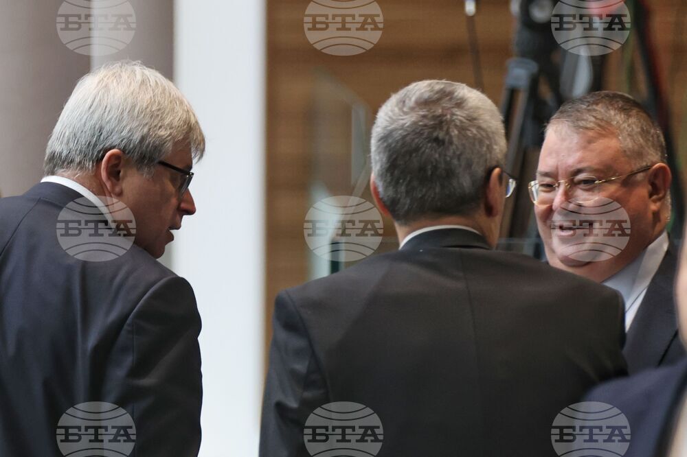 Парламент - извънредно заседание