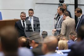 Парламент - извънредно заседание