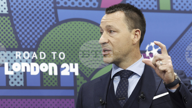 Бившият капитан на Челси Джон Тери е недоволен, че не беше част от временния треньорски щаб на отбора през миналия месец