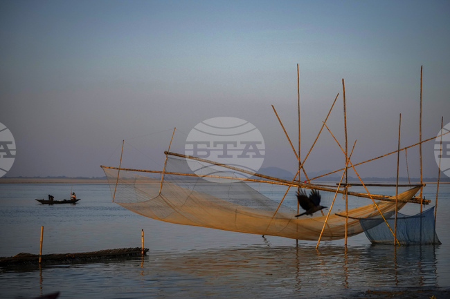 Китай започна строежа на спорен мега-язовир на река Брахмапутра