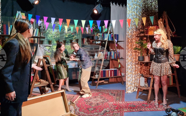  Ловеч - театър - премиера