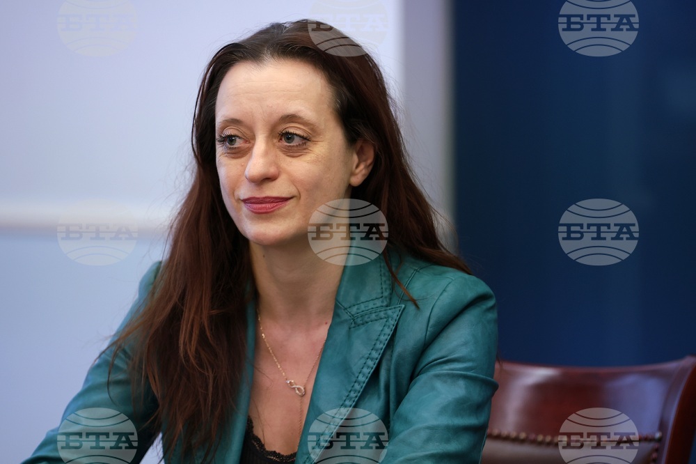 Министерството на здравеопазването - пресконференция - осигуряване на въздушни превози