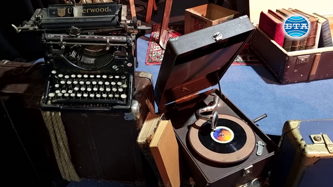 Драматичният театър в Ловеч представя премиерата „Малката книжарница“