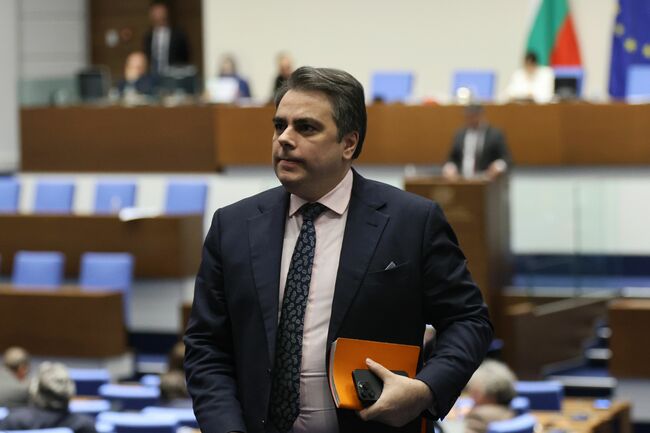 Парламентът гласува бюджетите на МВнР, съдебната власт, Министерския съвет, НС, финансовото министерство