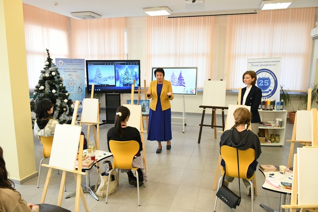 МОН: Ученици от Втора английска гимназия рисуваха коледни пейзажи в присъствие на зам.-министър Лазарова