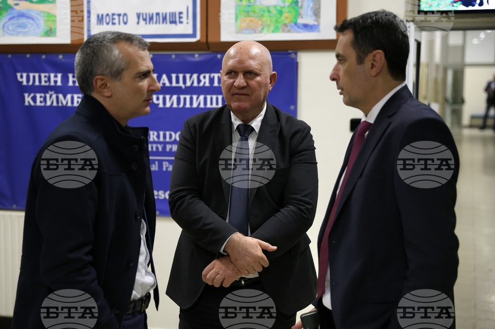 СУ „Акад. Никола Обрешков“ - министри - посещение