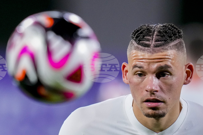 Калвин Филипс ще доиграе сезона в Шефилд Юнайтед