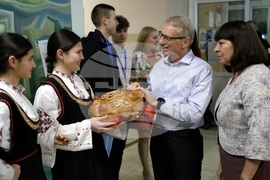 СУ „Акад. Никола Обрешков“ - министри - посещение