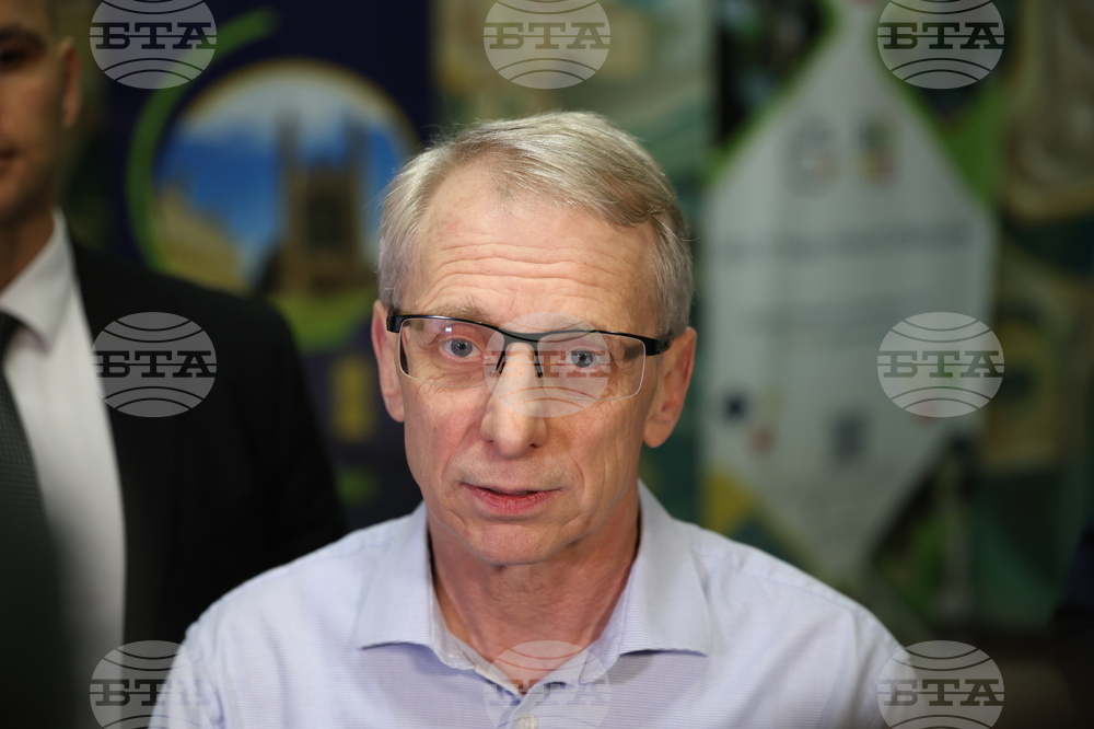 СУ „Акад. Никола Обрешков“ - министри - посещение