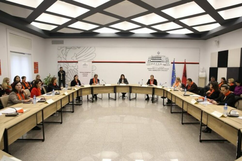 АТА: ООН оценява високо работата на Албания за предотвратяване на дискриминацията срещу жените, каза албанският социален министър