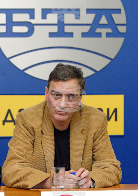 Валентин Стойчев - театровед и театрален мениджър