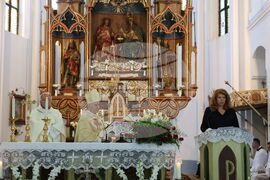 Румъния - Илияна Йотова - Винга - църква „Св. Троица“ - литургия